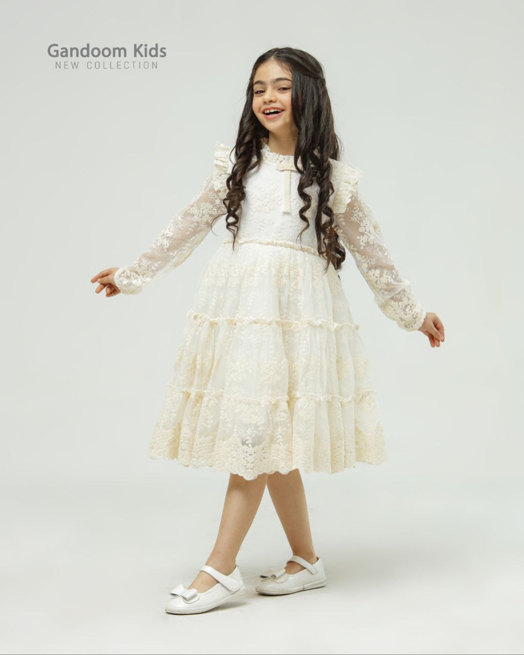 پیراهن دخترانه مجلسی با طراحی و پارچه خاص